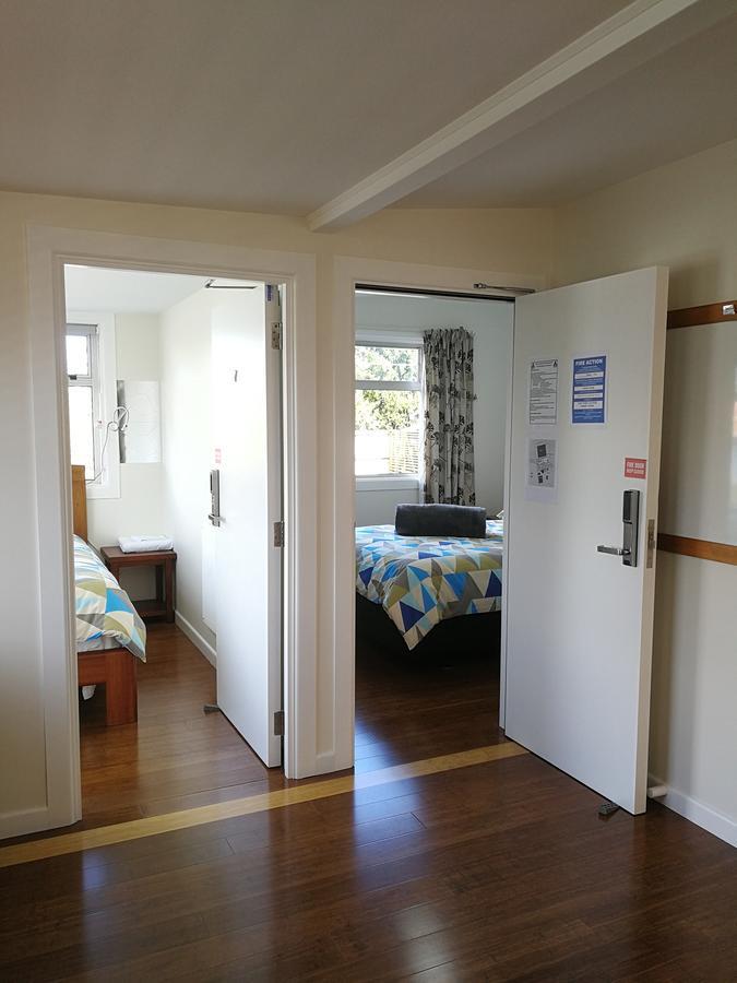 Oxford Queenette Backpackers Bagian luar foto